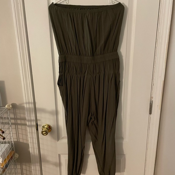 Womens Button Down Cardigan Sweater. Size M - Picture 2 of 4